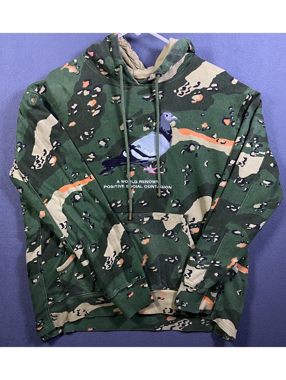 Men’s STAPLE Camo Pigeon Embroidered Hoodie Size LARGE Streetwear World Renown